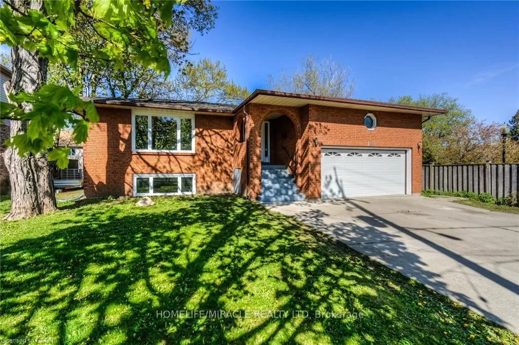 Photo 3 of 107 Pinnacle Drive, Kitchener — HOMEH