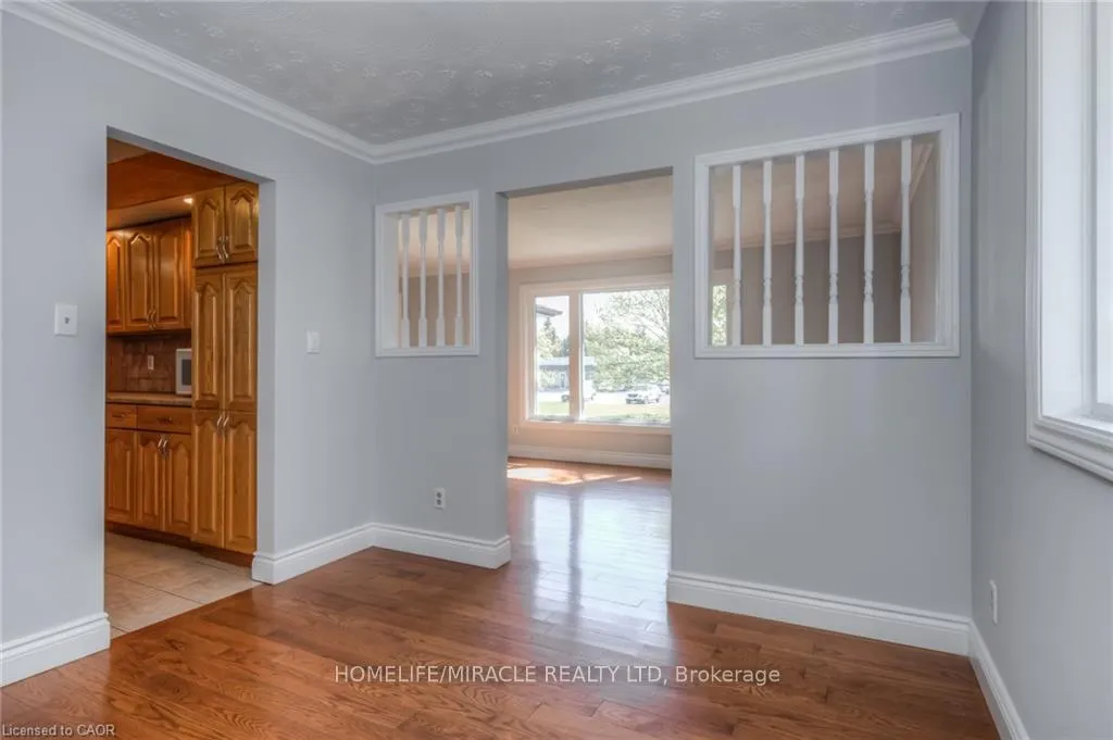 Photo 6 of 107 Pinnacle Drive, Kitchener — HOMEH