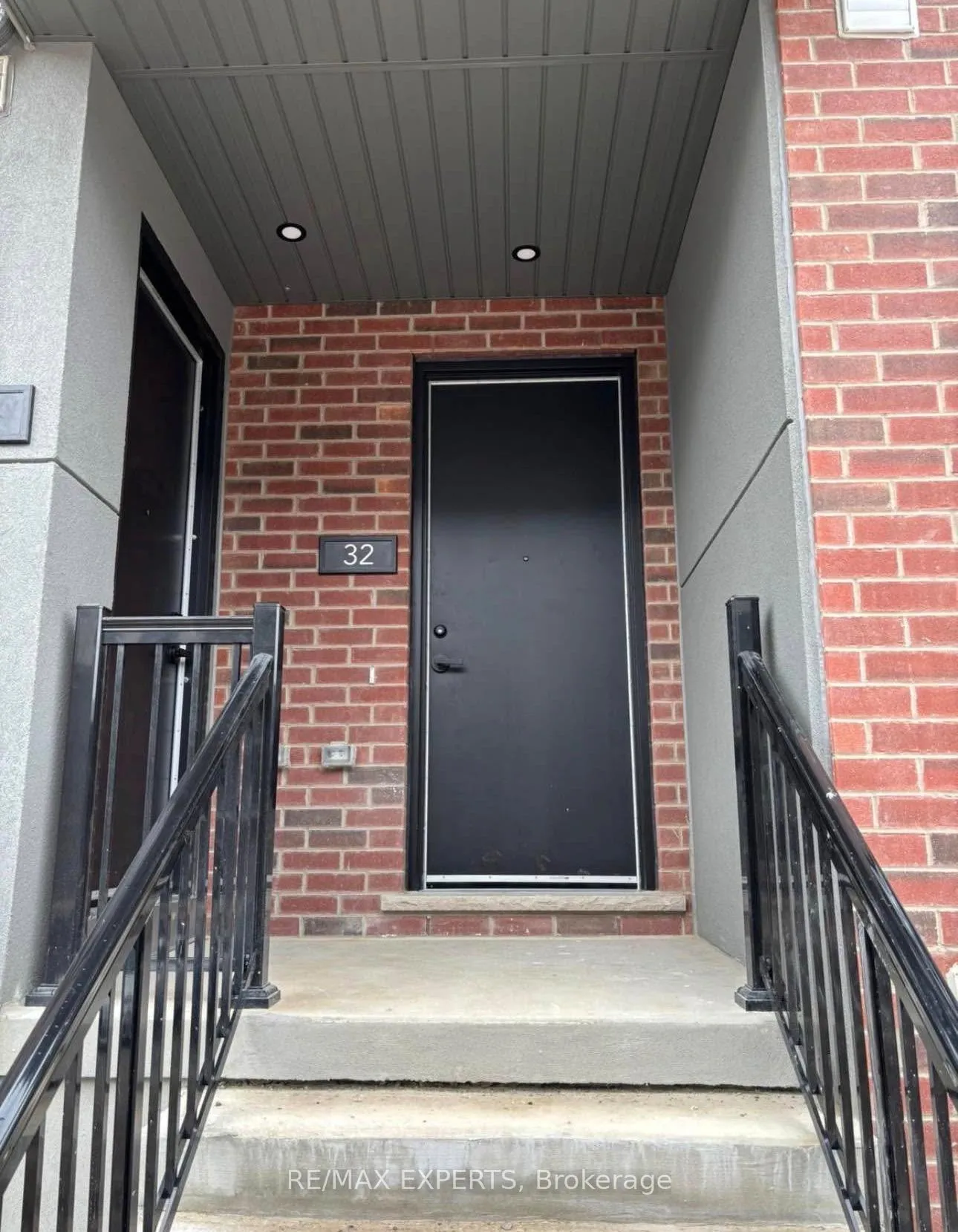 Photo 3 of Unit 32, 99 Roger Street, Waterloo, Uptown Waterloo — HOMEH