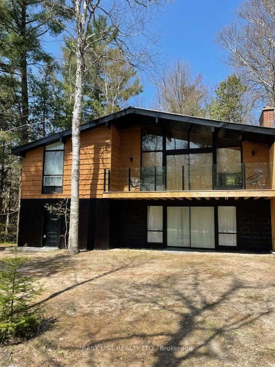 Photo 3 of 28 Birch Trail, Wasaga Beach — HOMEH