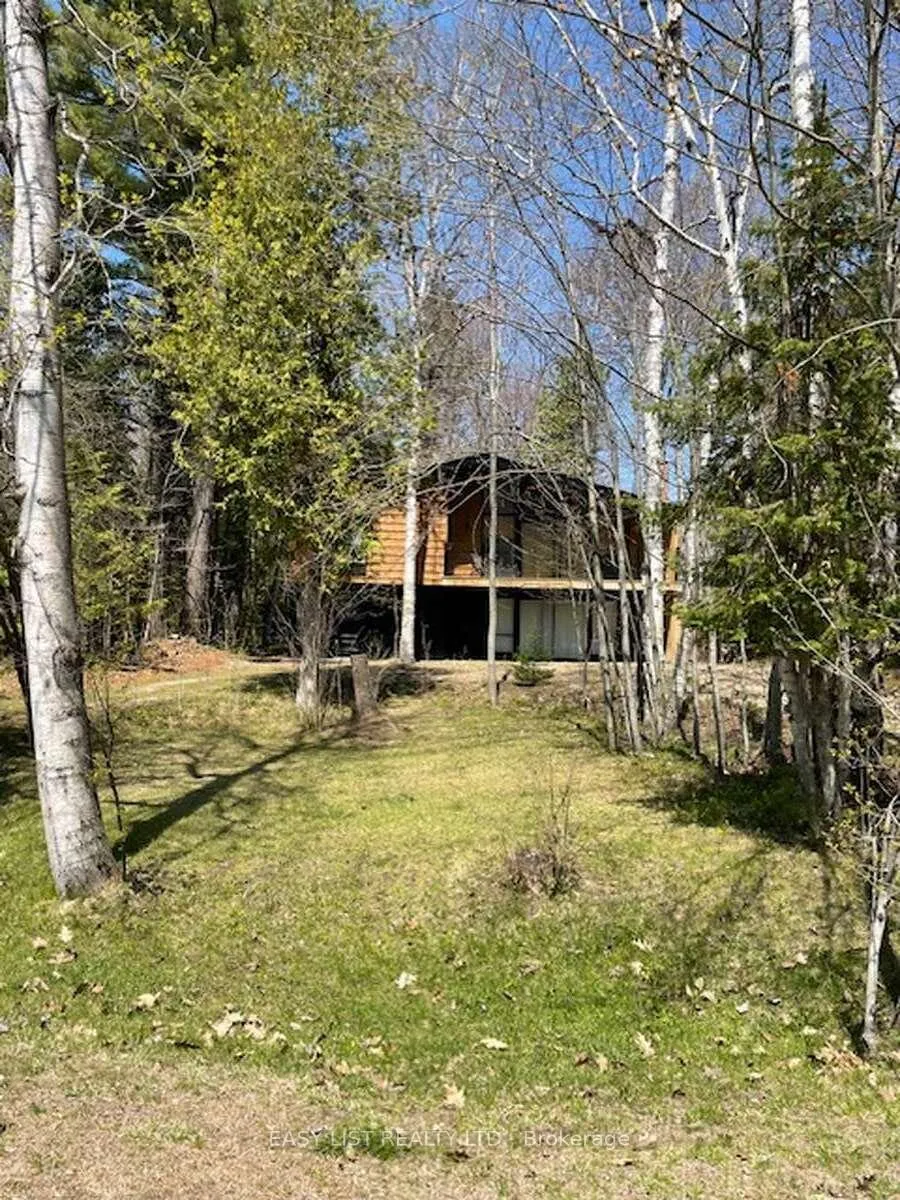 Photo 4 of 28 Birch Trail, Wasaga Beach — HOMEH
