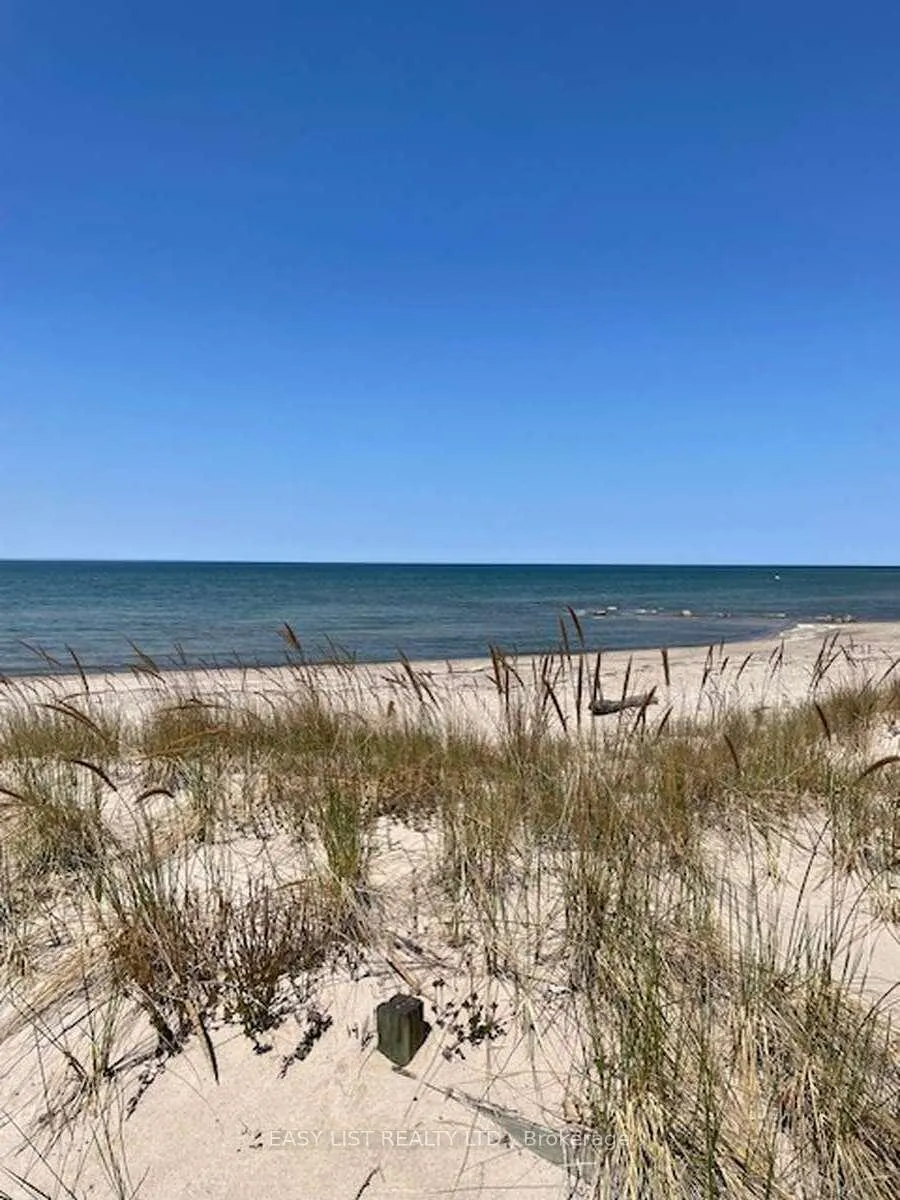 Photo 38 of 28 Birch Trail, Wasaga Beach — HOMEH