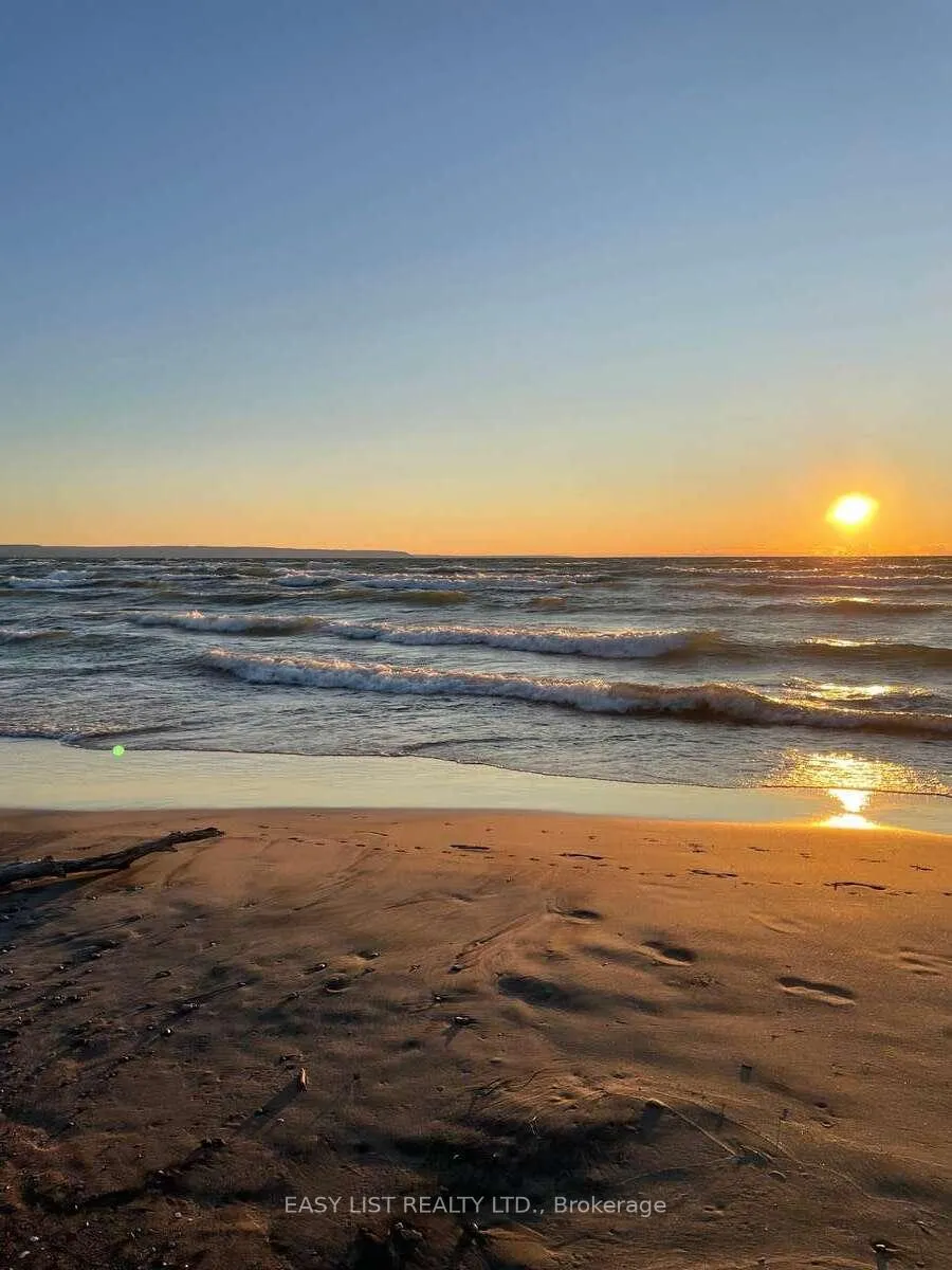 Photo 41 of 28 Birch Trail, Wasaga Beach — HOMEH