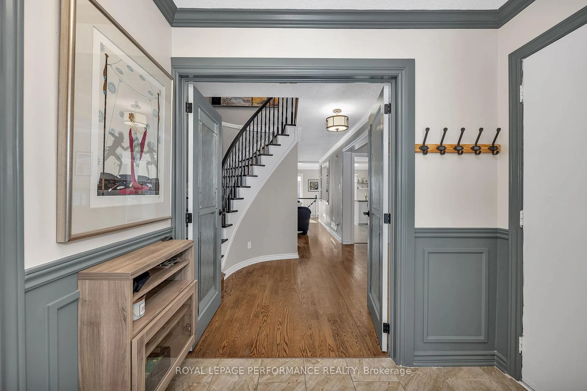 Photo 5 of 81 Saddle Crescent, Ottawa, Hunt Club Park — HOMEH