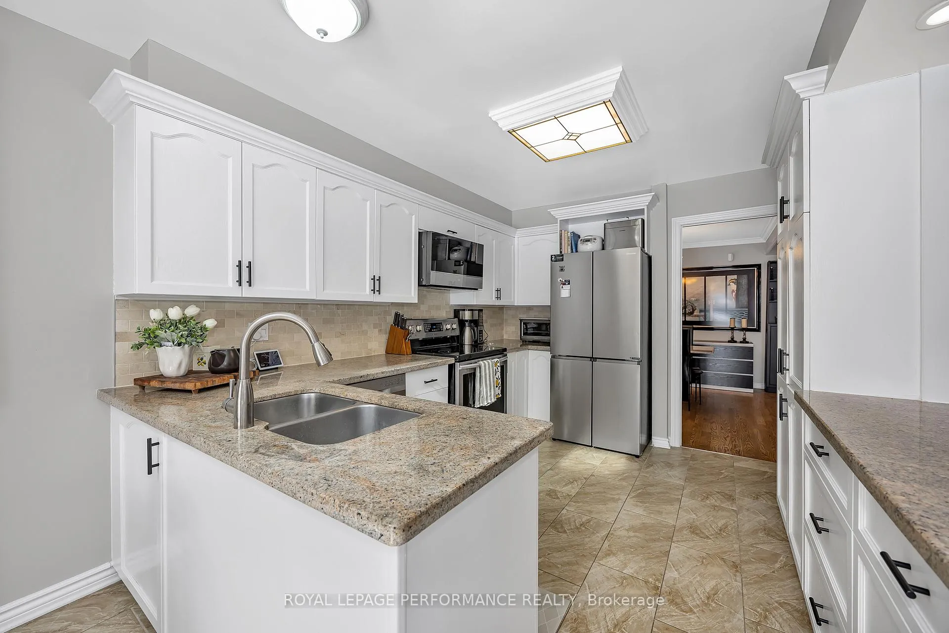 Photo 15 of 81 Saddle Crescent, Ottawa, Hunt Club Park — HOMEH