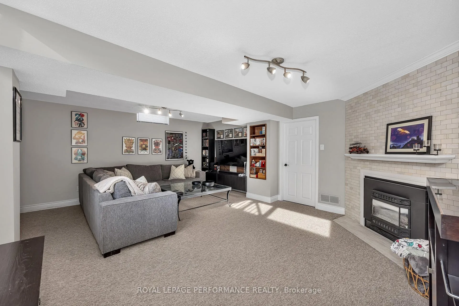 Photo 37 of 81 Saddle Crescent, Ottawa, Hunt Club Park — HOMEH