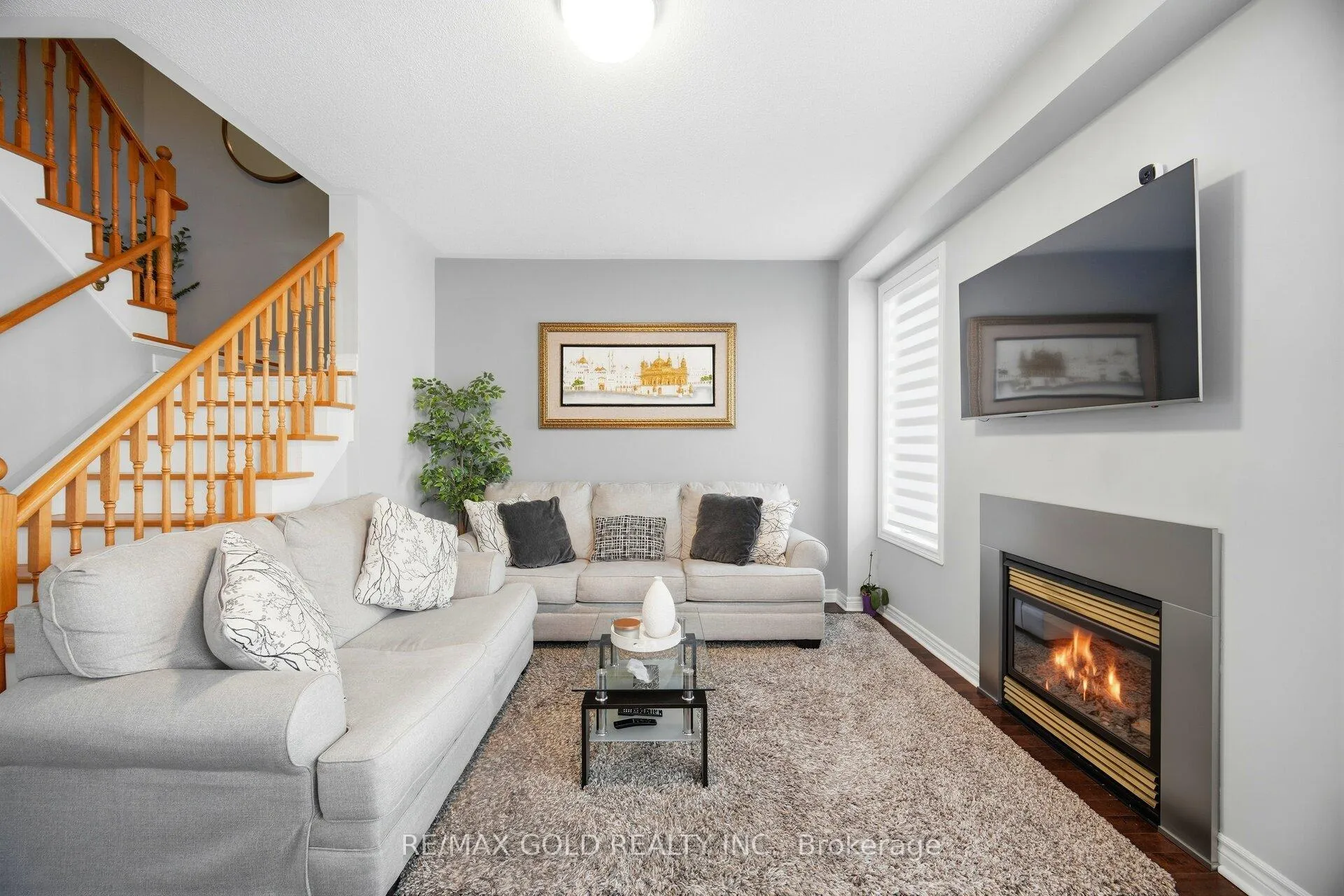 Photo 13 of 27 Frostbite Lane, Brampton, Sandringham-Wellington — HOMEH