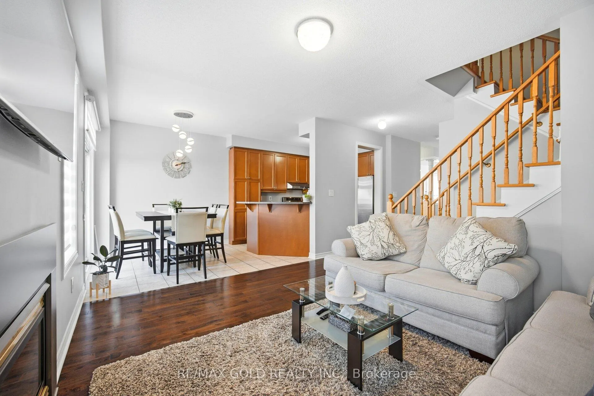 Photo 15 of 27 Frostbite Lane, Brampton, Sandringham-Wellington — HOMEH