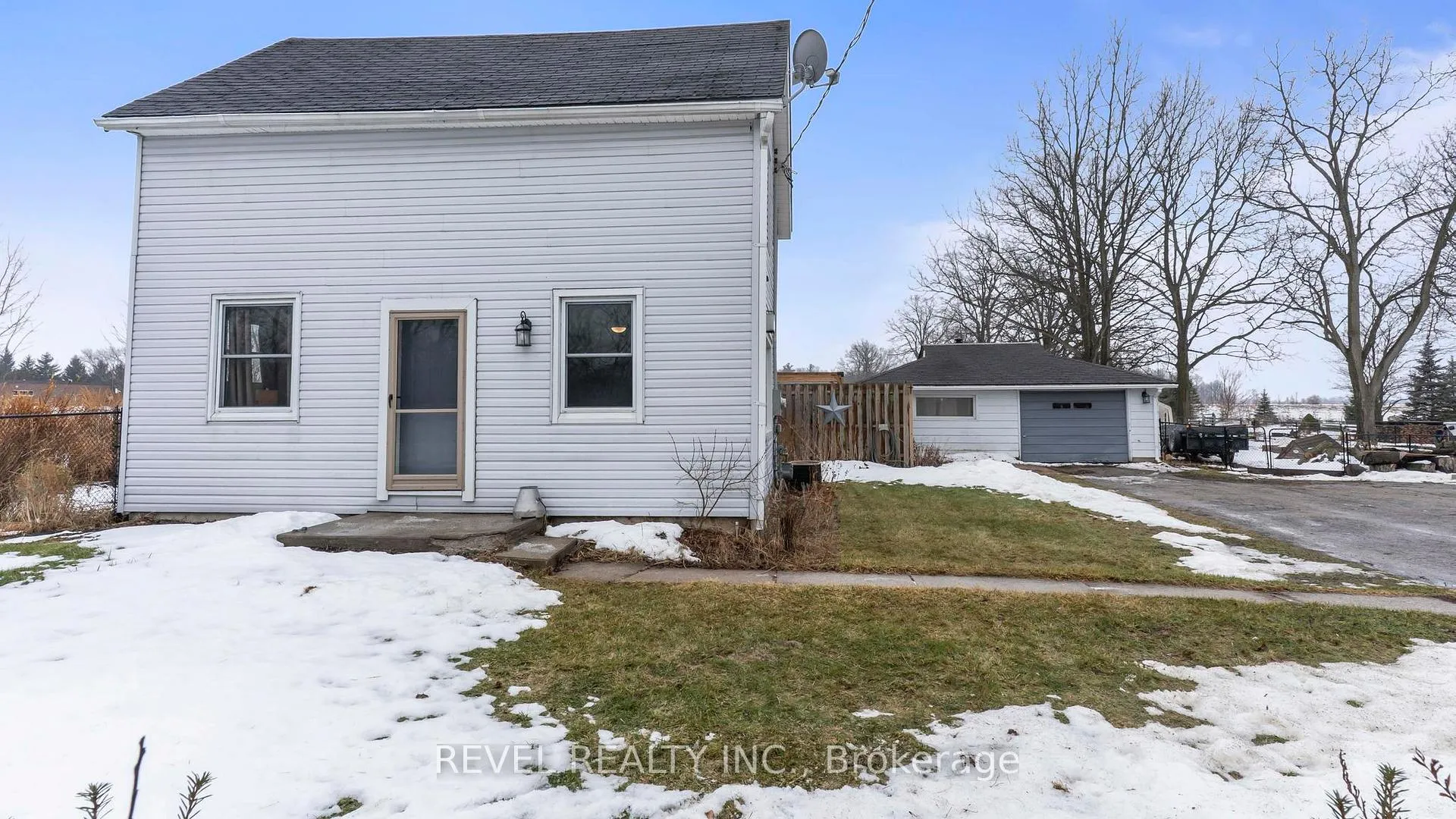 Photo 3 of 10299 Ilderton Road, Middlesex Centre, Rural Middlesex Centre — HOMEH