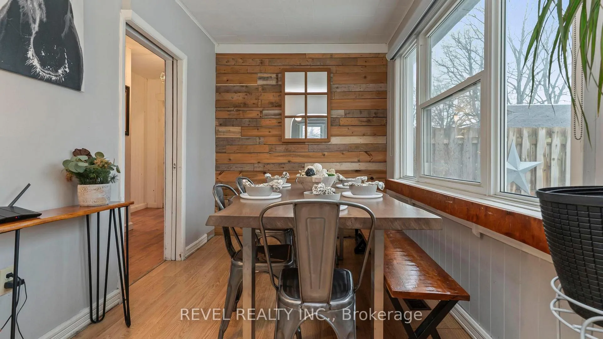 Photo 9 of 10299 Ilderton Road, Middlesex Centre, Rural Middlesex Centre — HOMEH