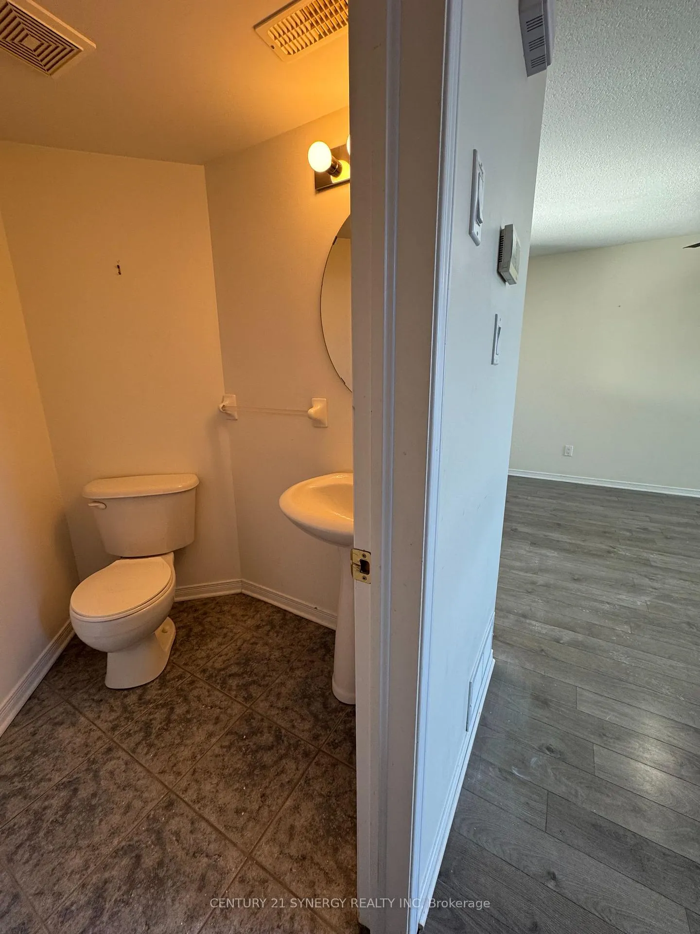 Photo 5 of Unit 4, 280 Tivoli Private, Ottawa, Merivale Industrial Park/Citiplace — HOMEH