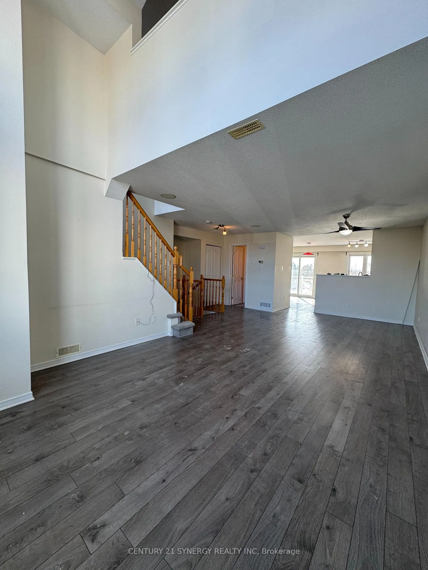 Photo 12 of Unit 4, 280 Tivoli Private, Ottawa, Merivale Industrial Park/Citiplace — HOMEH
