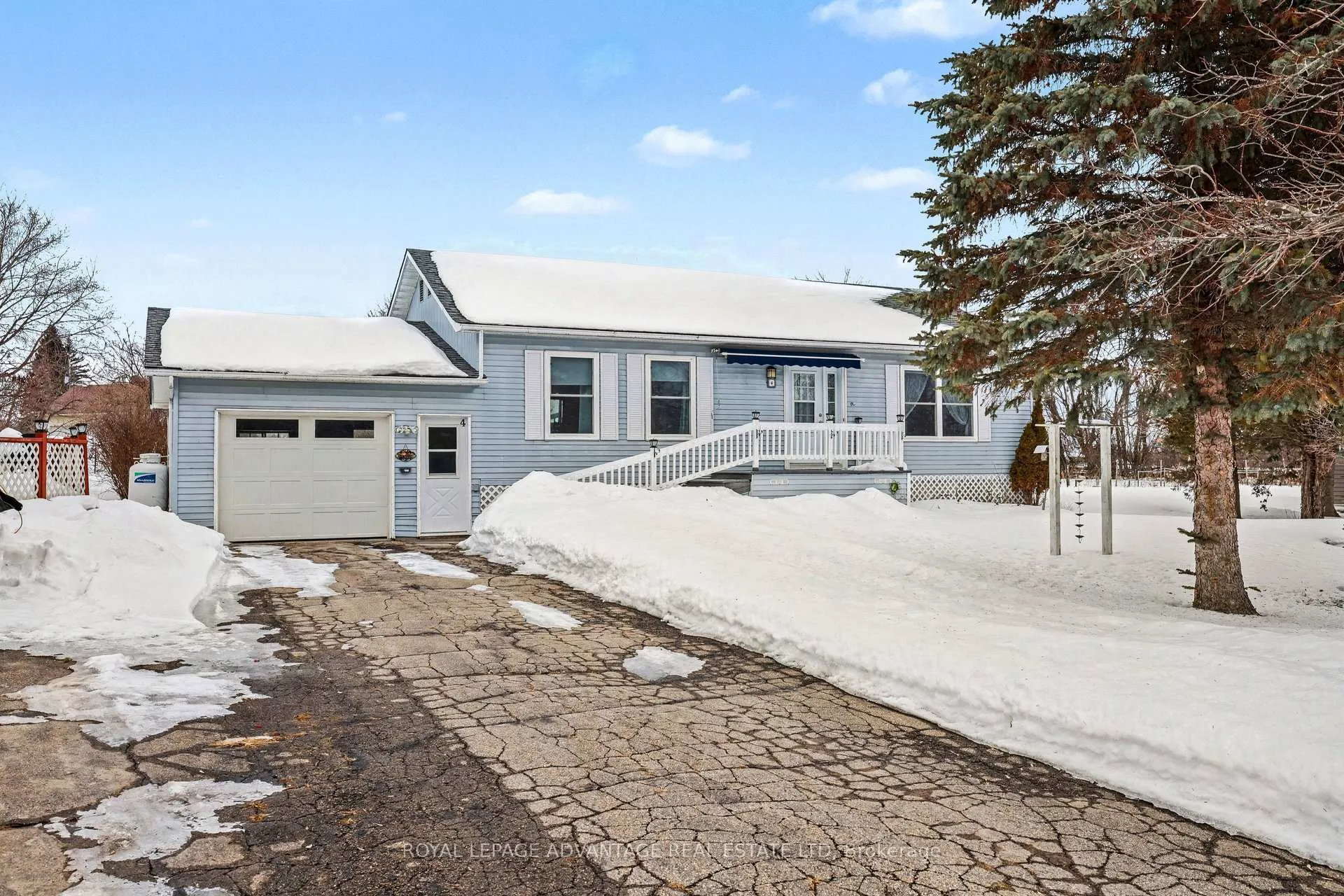 Photo 3 of 4 Otterdale Crescent E, Rideau Lakes, Rideau Lakes (South Elmsley) Twp — HOMEH