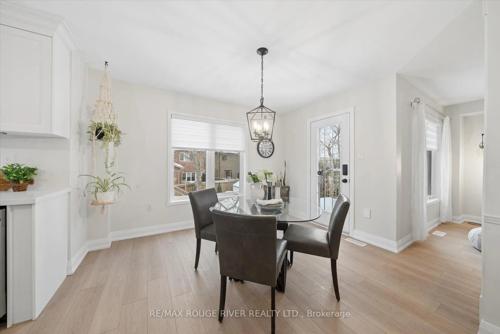 Photo 11 of 47 Downey Drive, Whitby, Brooklin — HOMEH