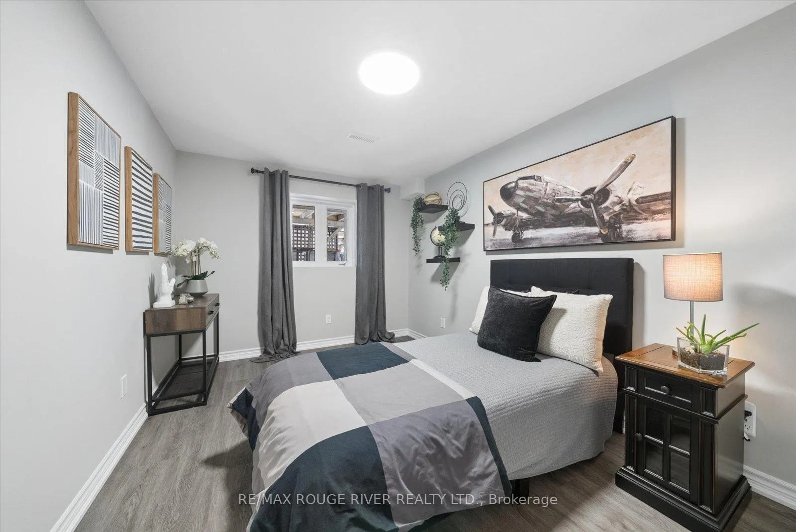 Photo 29 of 47 Downey Drive, Whitby, Brooklin — HOMEH