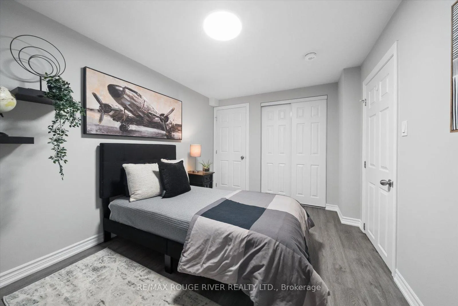 Photo 30 of 47 Downey Drive, Whitby, Brooklin — HOMEH