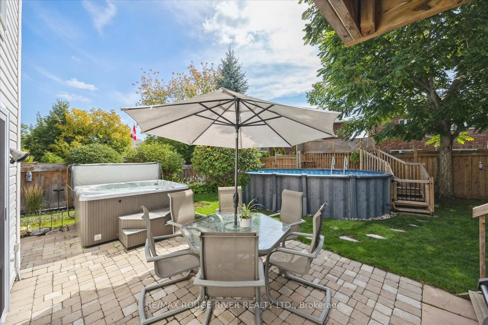 Photo 38 of 47 Downey Drive, Whitby, Brooklin — HOMEH