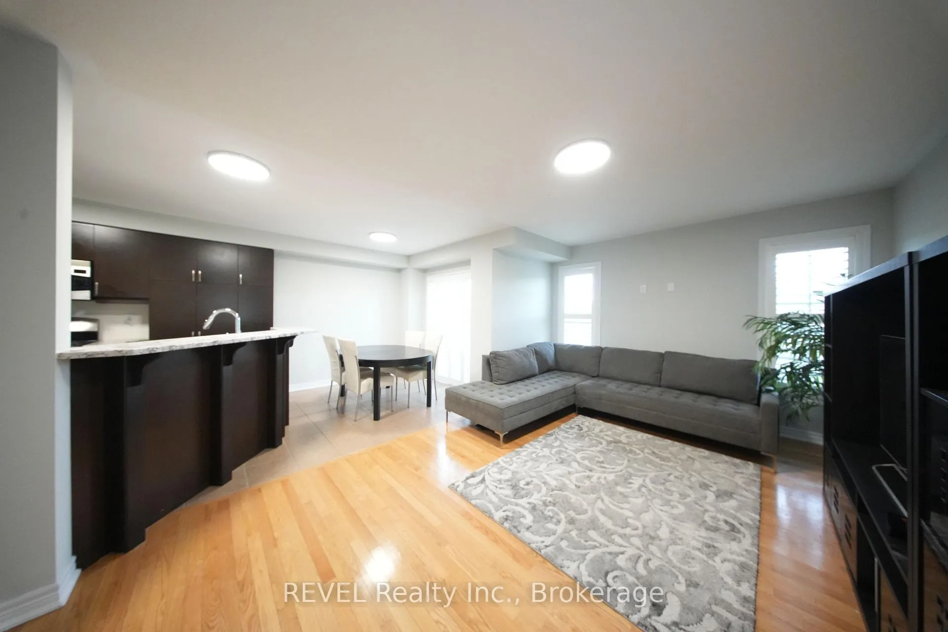 Photo 2 of 97 Cedarbrook Road, Brampton, Sandringham-Wellington — HOMEH