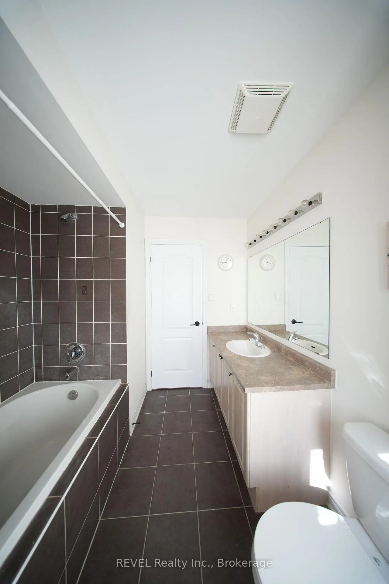 Photo 15 of 97 Cedarbrook Road, Brampton, Sandringham-Wellington — HOMEH