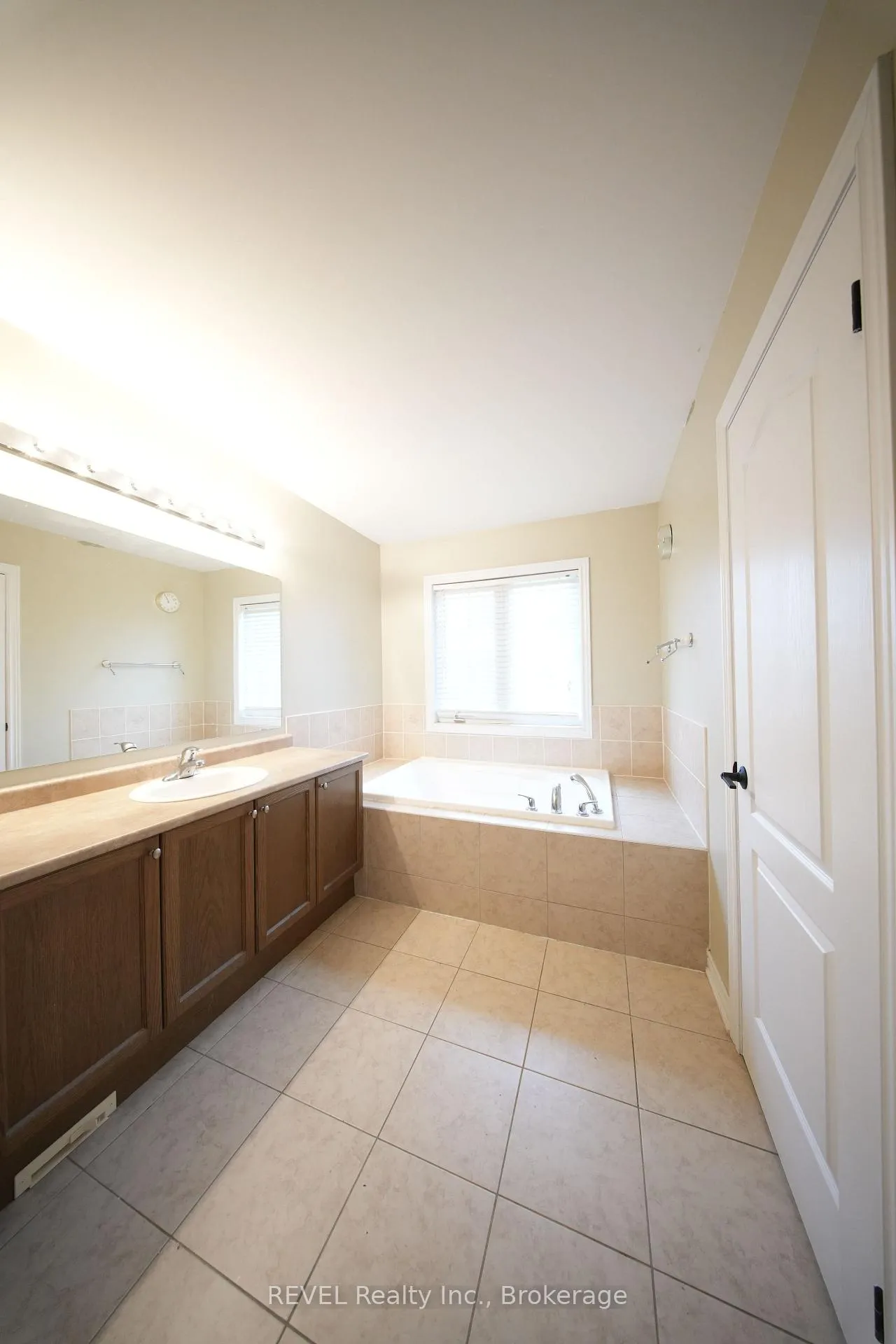 Photo 21 of 97 Cedarbrook Road, Brampton, Sandringham-Wellington — HOMEH