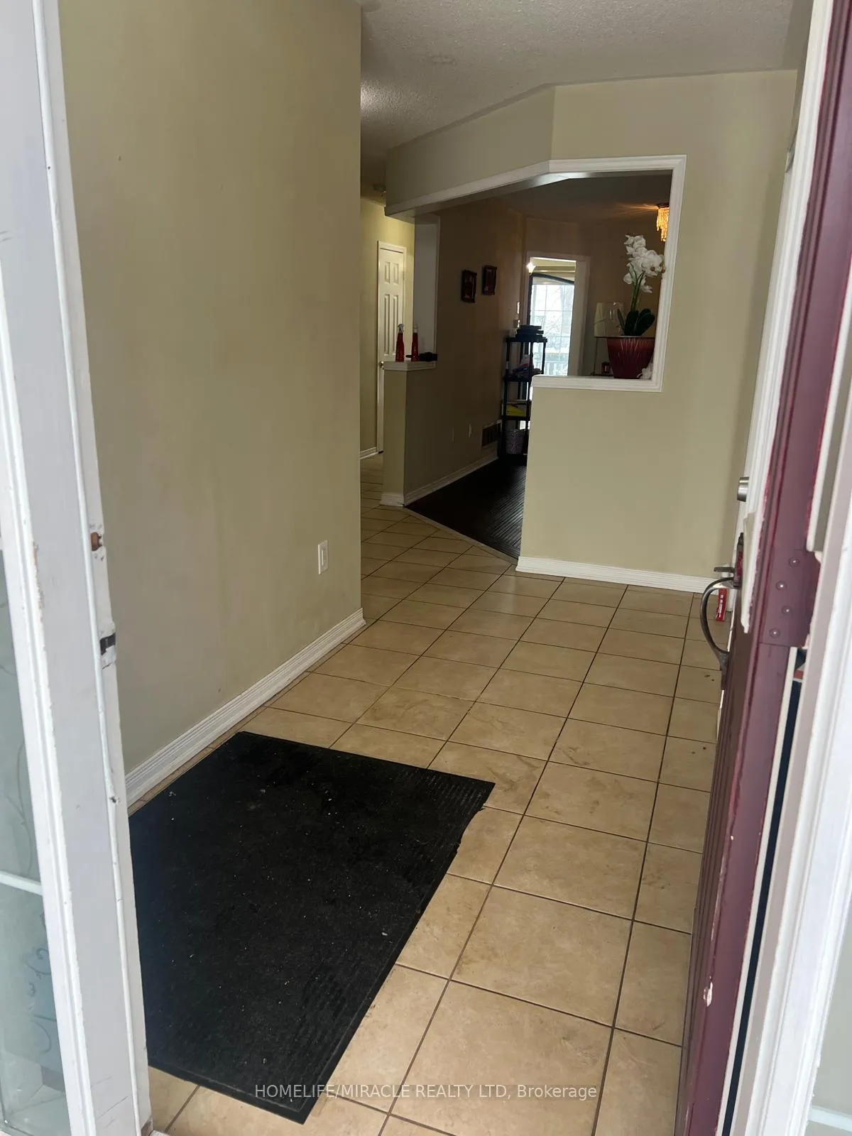 Photo 4 of 33 Revelstoke Place, Brampton, Sandringham-Wellington — HOMEH