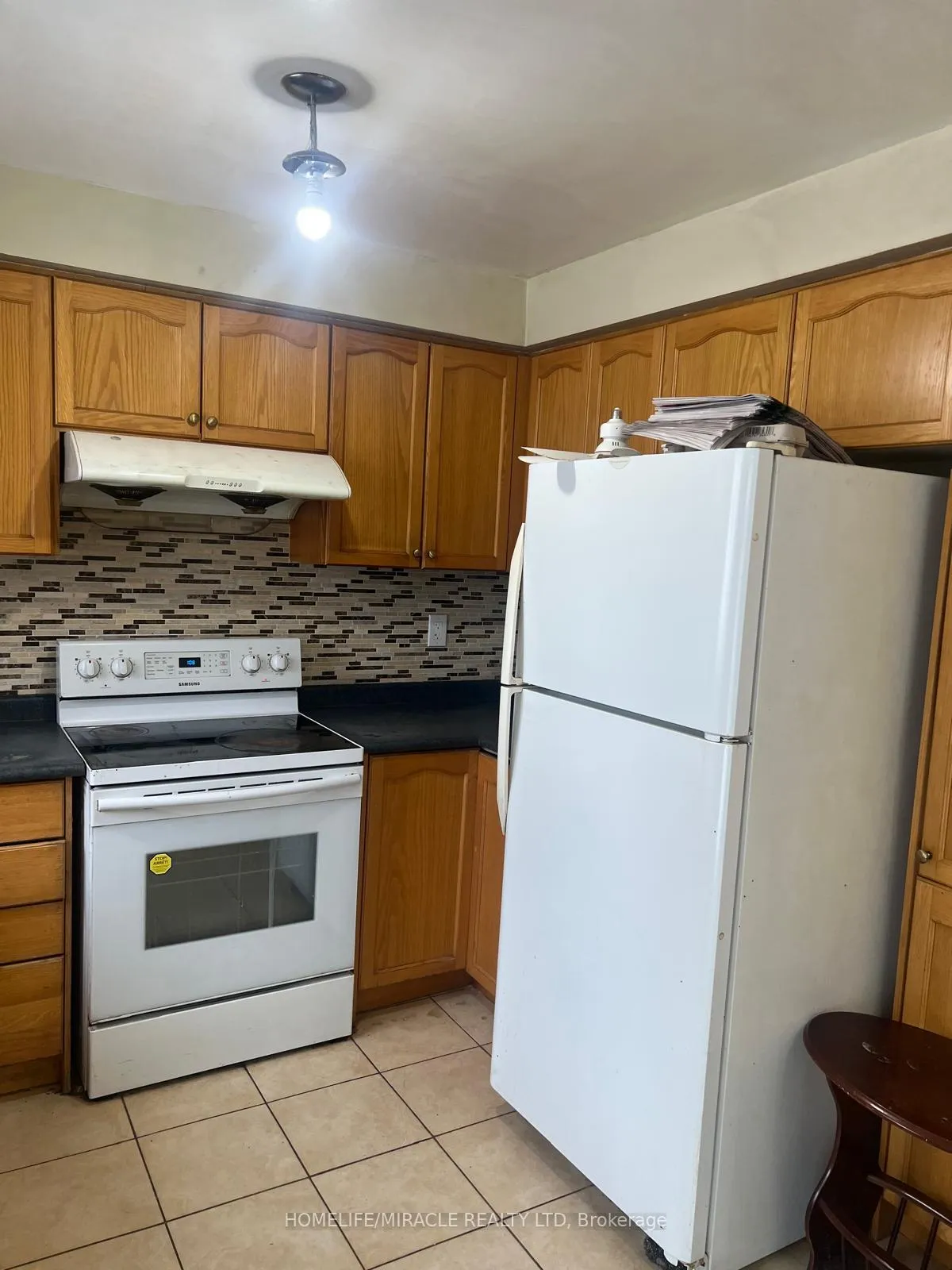 Photo 8 of 33 Revelstoke Place, Brampton, Sandringham-Wellington — HOMEH
