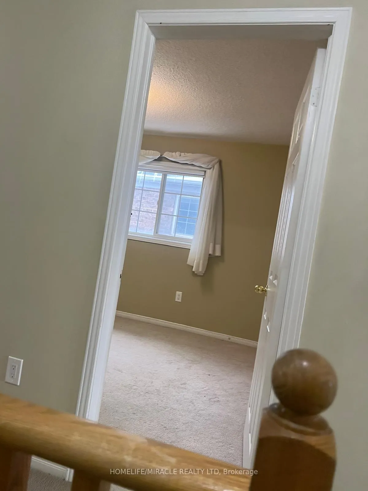 Photo 19 of 33 Revelstoke Place, Brampton, Sandringham-Wellington — HOMEH