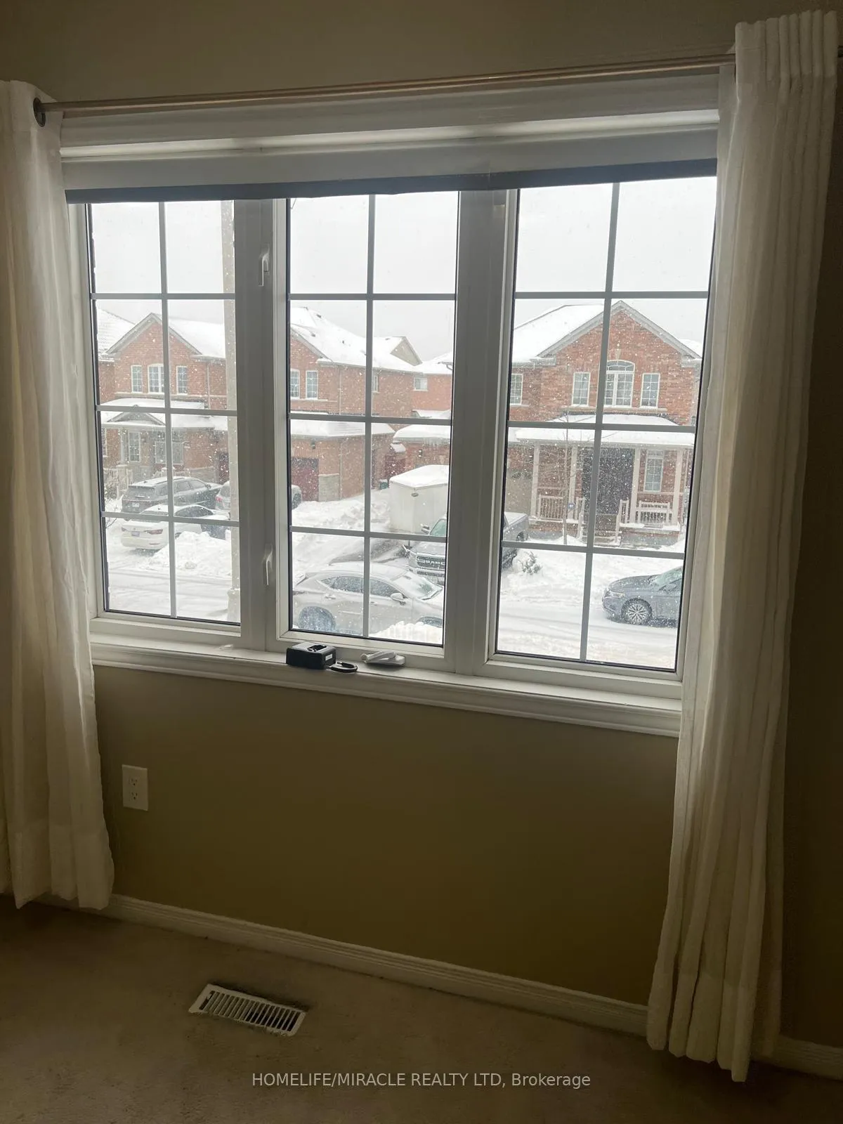 Photo 22 of 33 Revelstoke Place, Brampton, Sandringham-Wellington — HOMEH