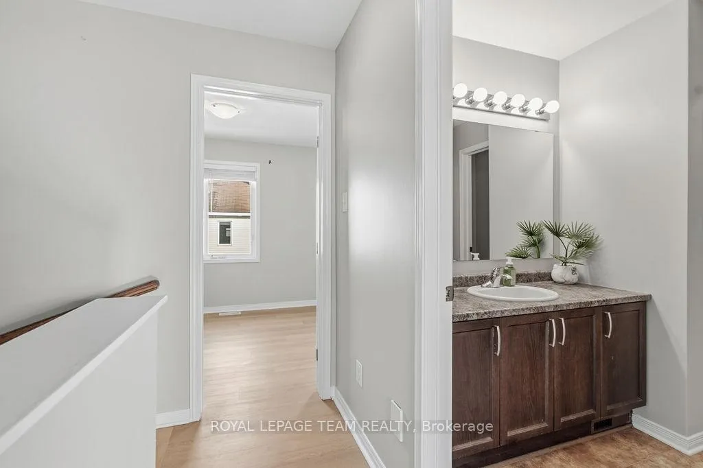 Photo 34 of 402 Sadar Private, Ottawa, Barrhaven - Cedargrove/Fraserdale — HOMEH