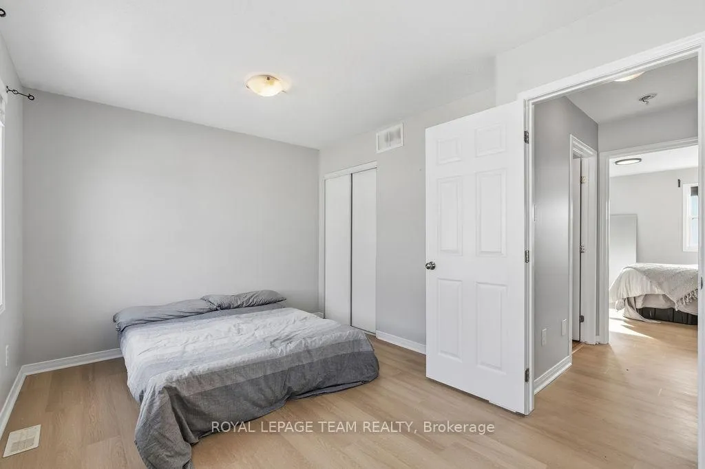 Photo 36 of 402 Sadar Private, Ottawa, Barrhaven - Cedargrove/Fraserdale — HOMEH