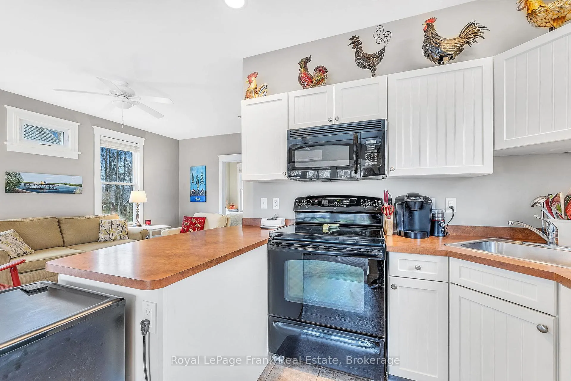 Photo 8 of Unit 129, 2 Chipmunk Lane, Prince Edward County, Athol Ward — HOMEH