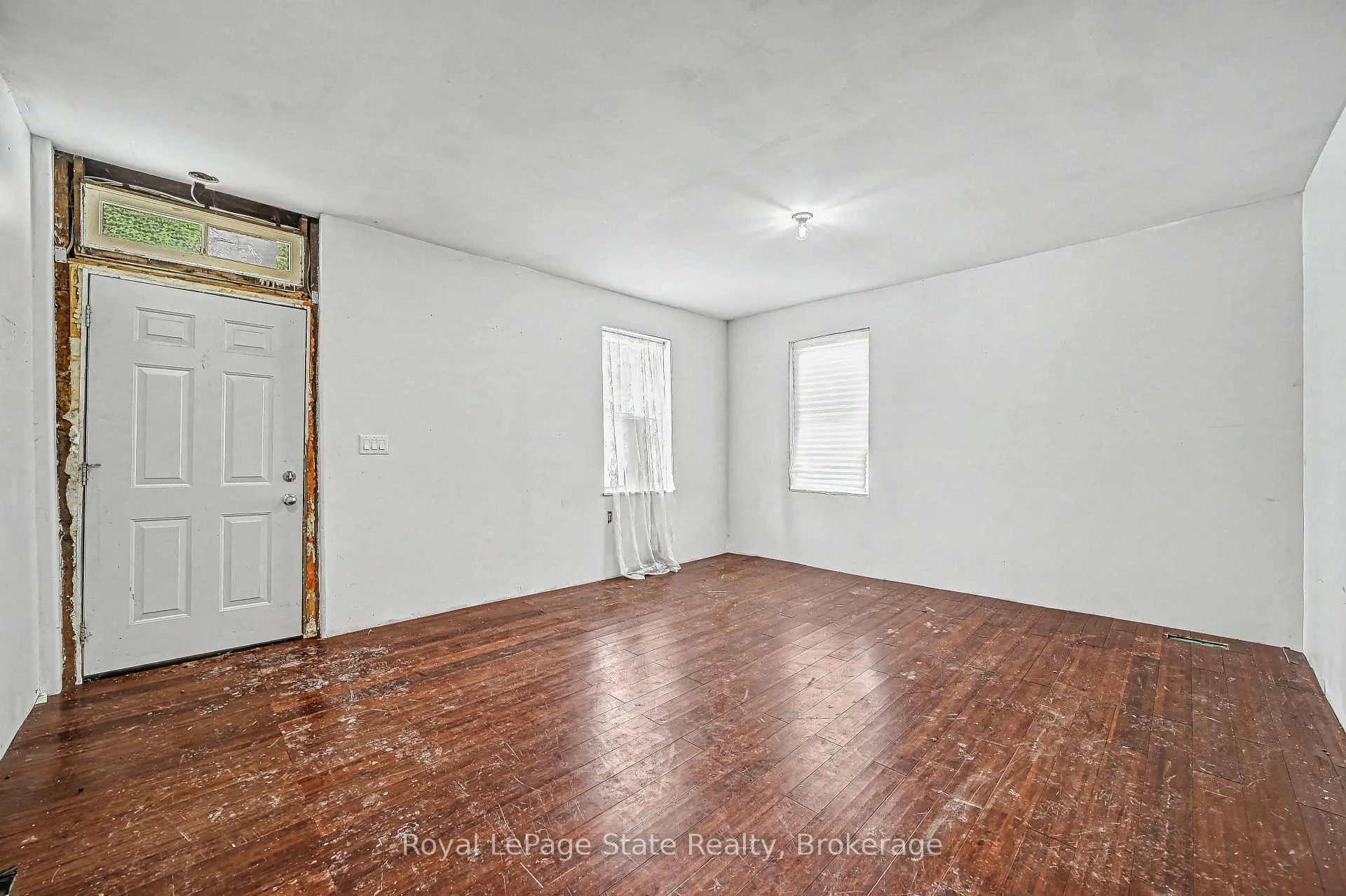Photo 5 of 36 River Street, Thorold, Port Robinson — HOMEH