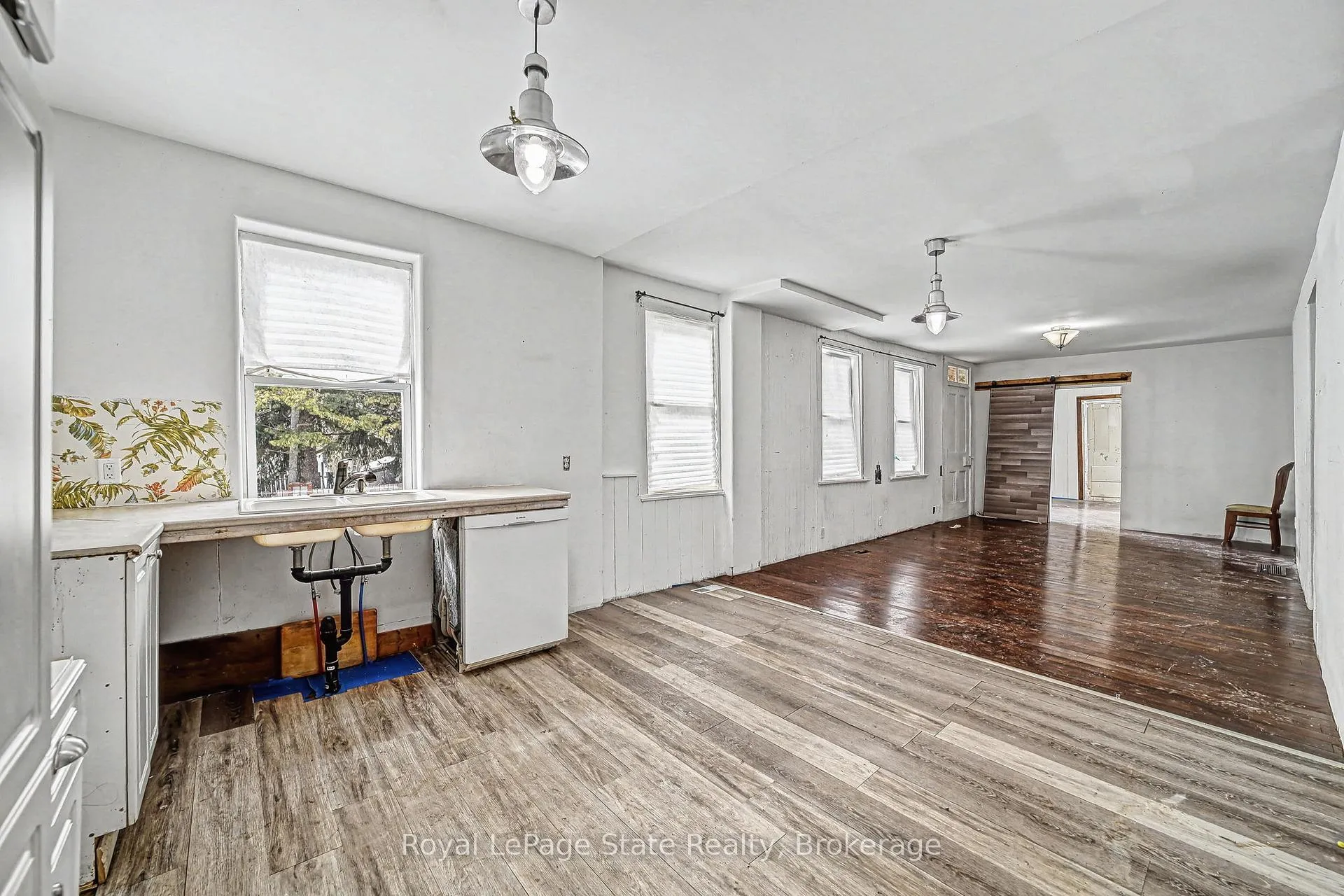 Photo 11 of 36 River Street, Thorold, Port Robinson — HOMEH