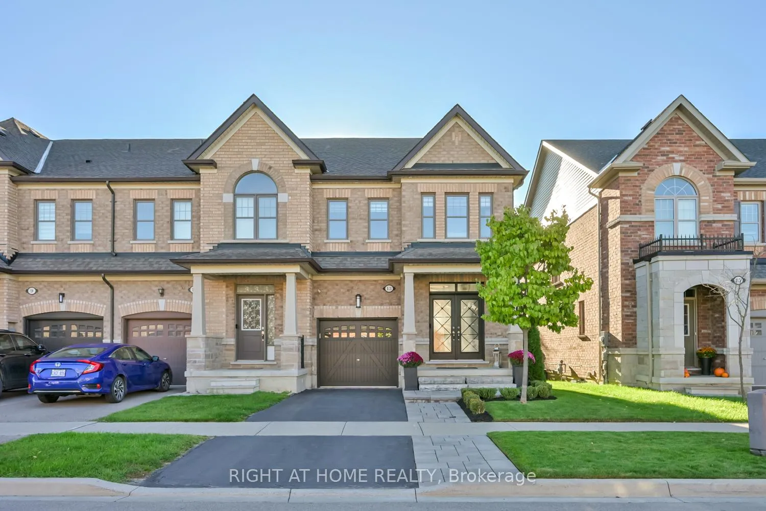 Photo 2 of 13 Morra Avenue, Caledon, Bolton East — HOMEH