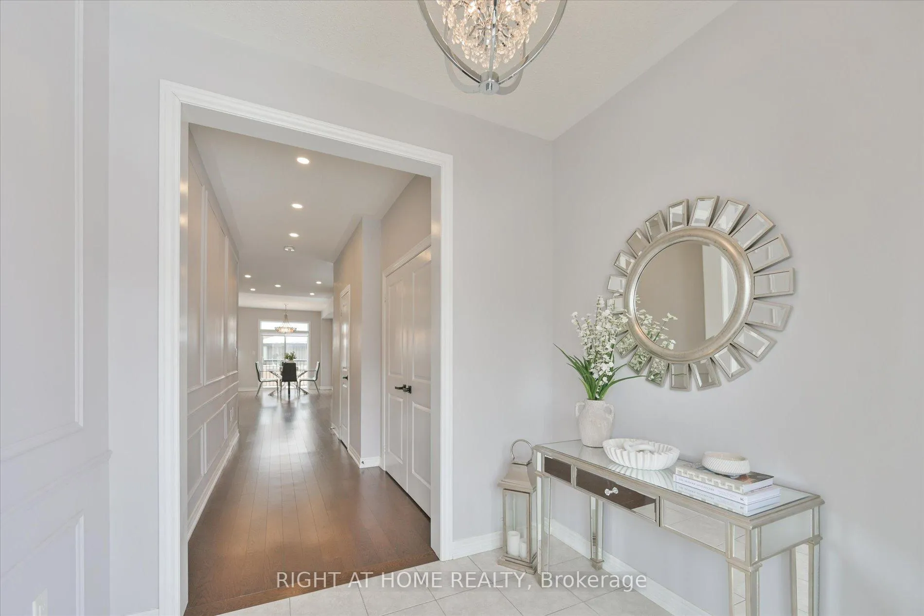 Photo 8 of 13 Morra Avenue, Caledon, Bolton East — HOMEH