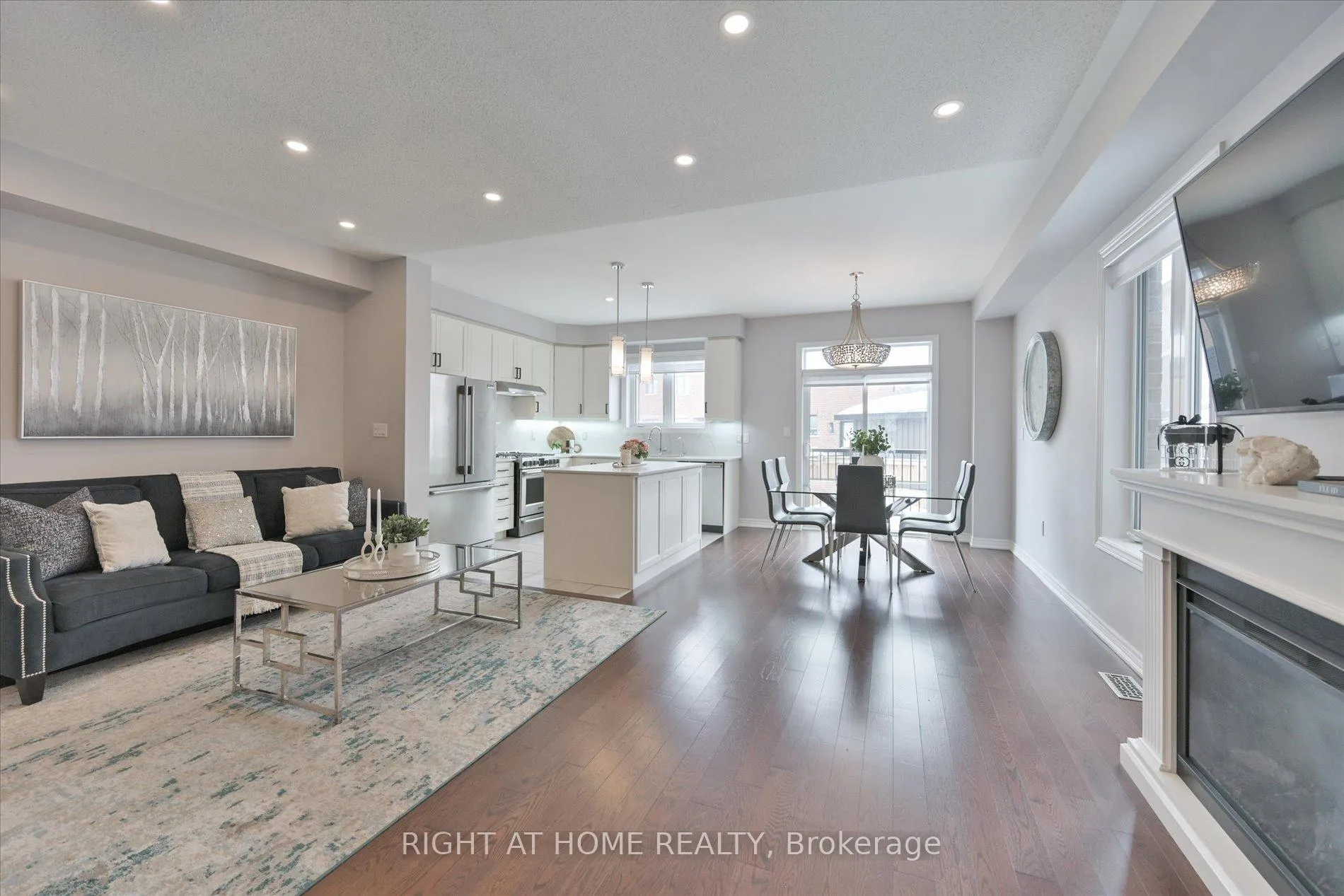 Photo 9 of 13 Morra Avenue, Caledon, Bolton East — HOMEH