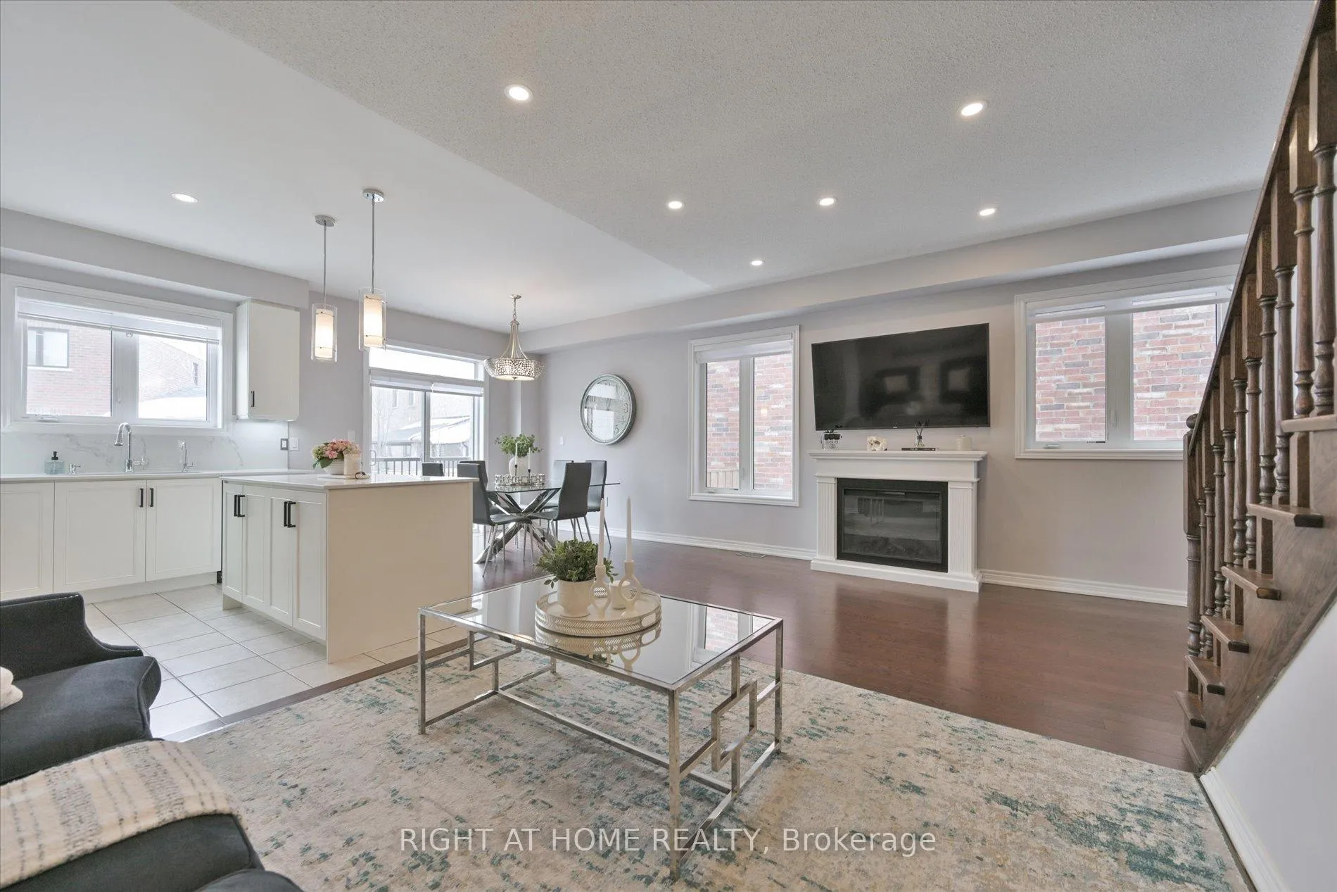Photo 12 of 13 Morra Avenue, Caledon, Bolton East — HOMEH