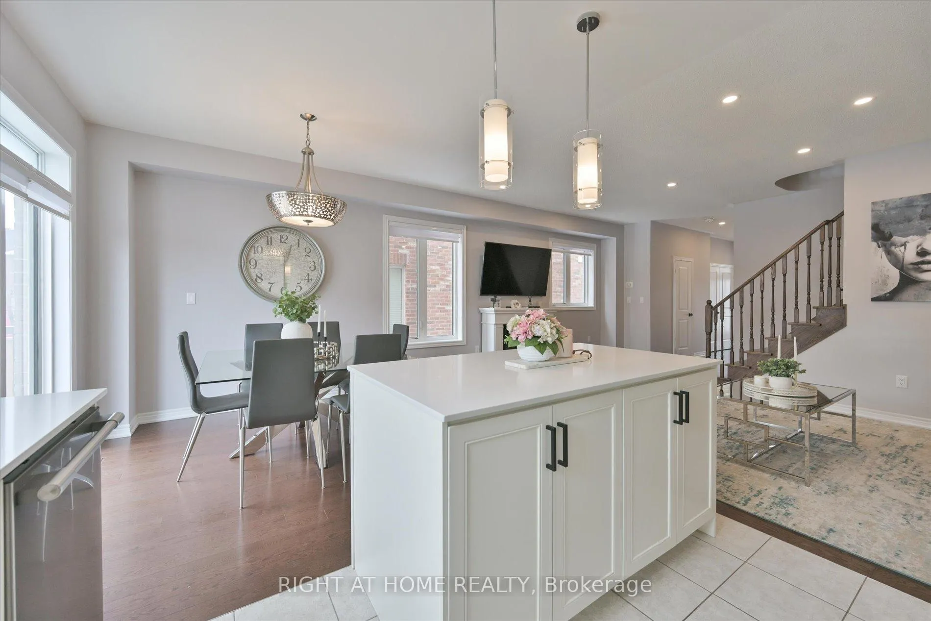 Photo 19 of 13 Morra Avenue, Caledon, Bolton East — HOMEH