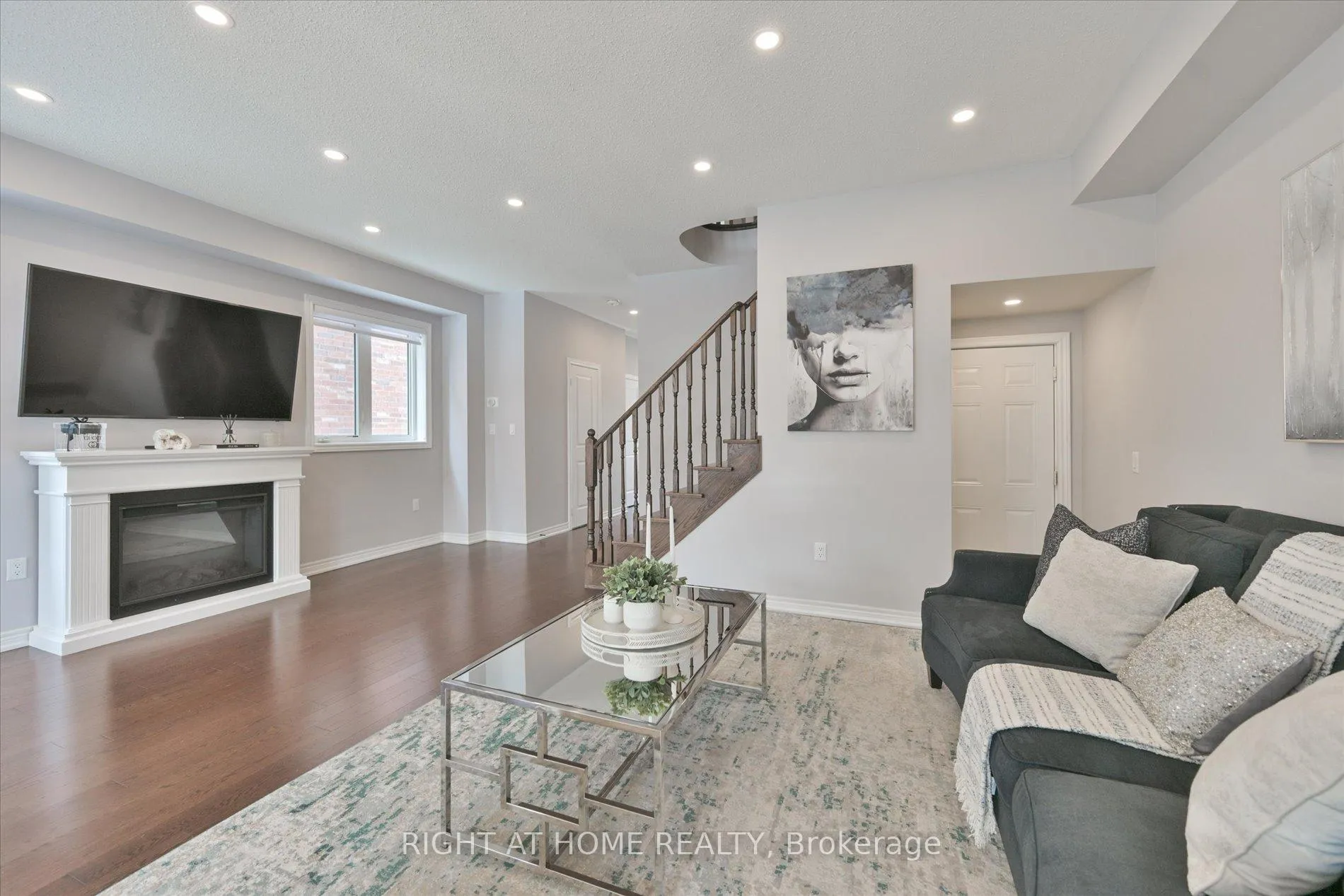 Photo 20 of 13 Morra Avenue, Caledon, Bolton East — HOMEH