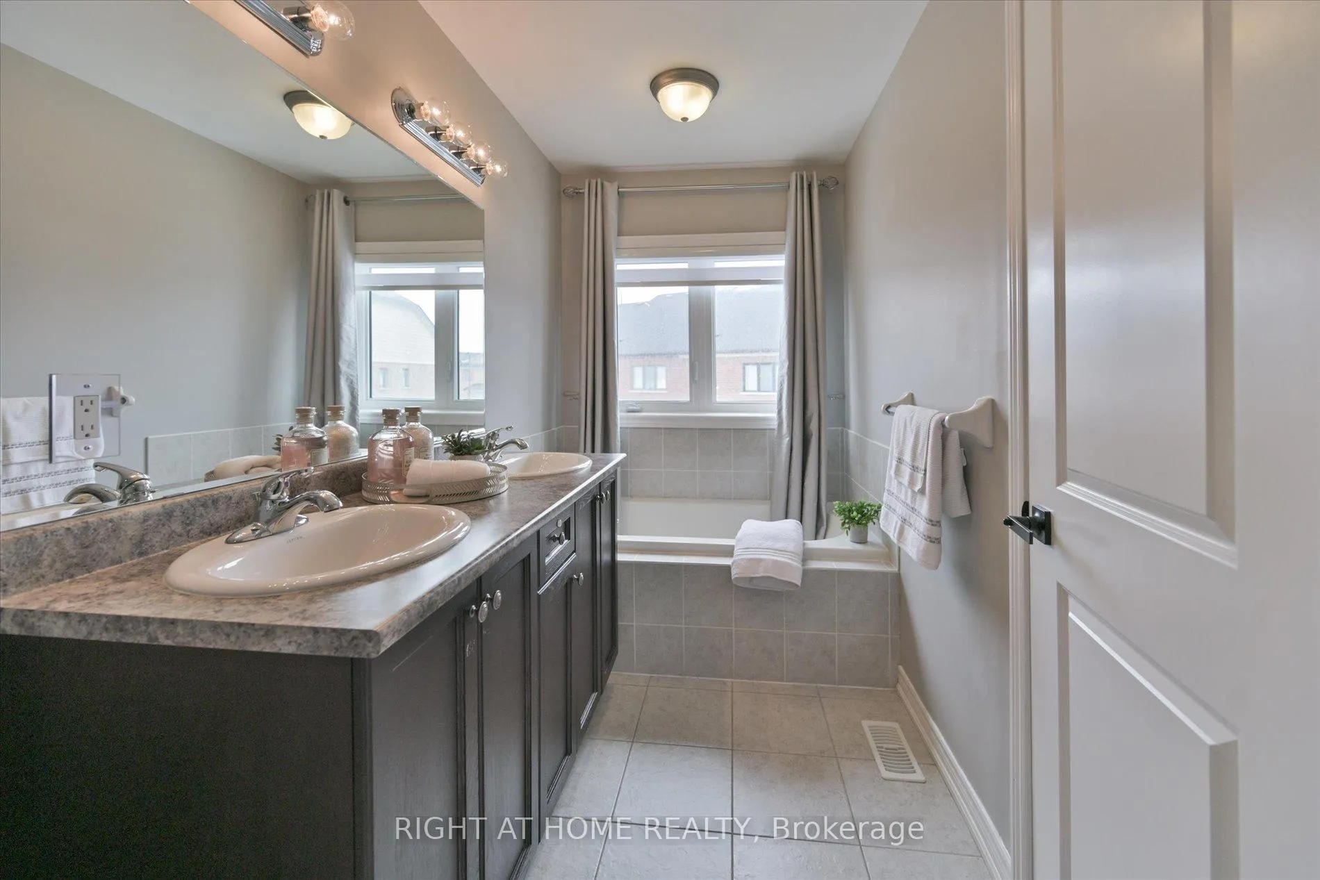 Photo 31 of 13 Morra Avenue, Caledon, Bolton East — HOMEH