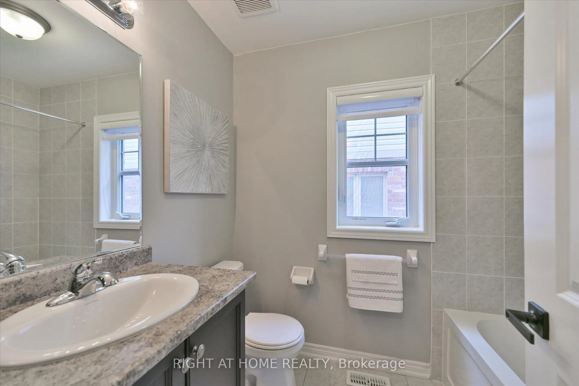 Photo 37 of 13 Morra Avenue, Caledon, Bolton East — HOMEH
