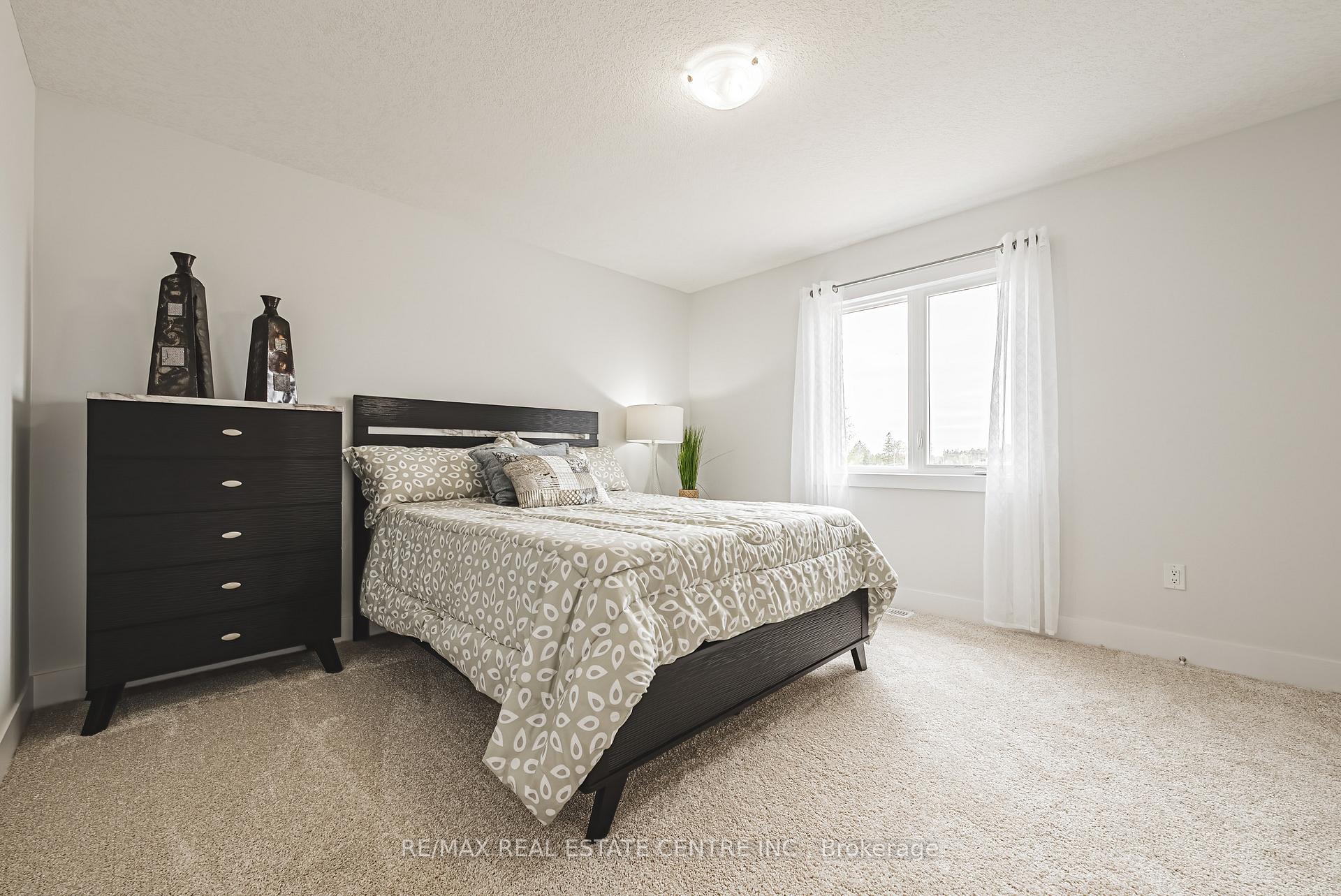 Photo 31 of 123 Maple Street, Mapleton, Rural Mapleton — HOMEH