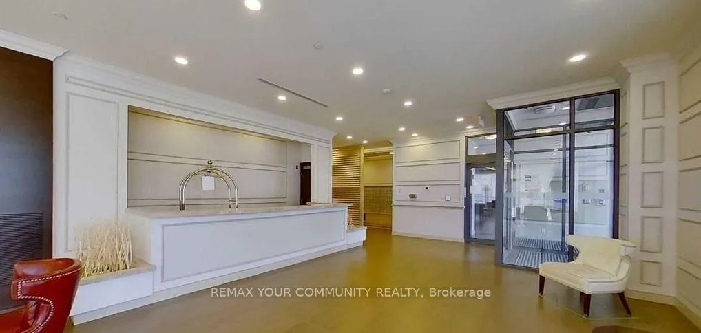 Photo 2 of Unit Ph03, 35 Saranac Boulevard, Toronto, Englemount-Lawrence — HOMEH