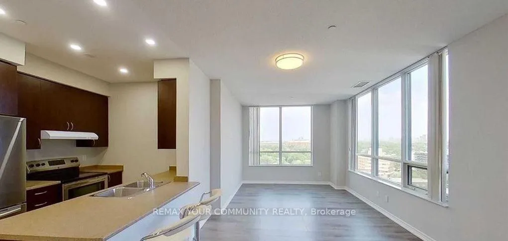 Photo 7 of Unit Ph03, 35 Saranac Boulevard, Toronto, Englemount-Lawrence — HOMEH