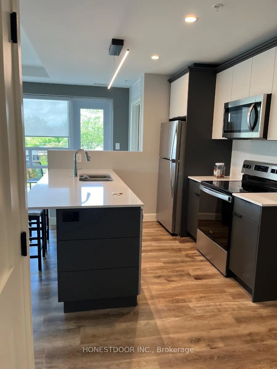 Photo 10 of Unit 303, 34 Norman Street, Brantford, Fairview/Greenbrier — HOMEH
