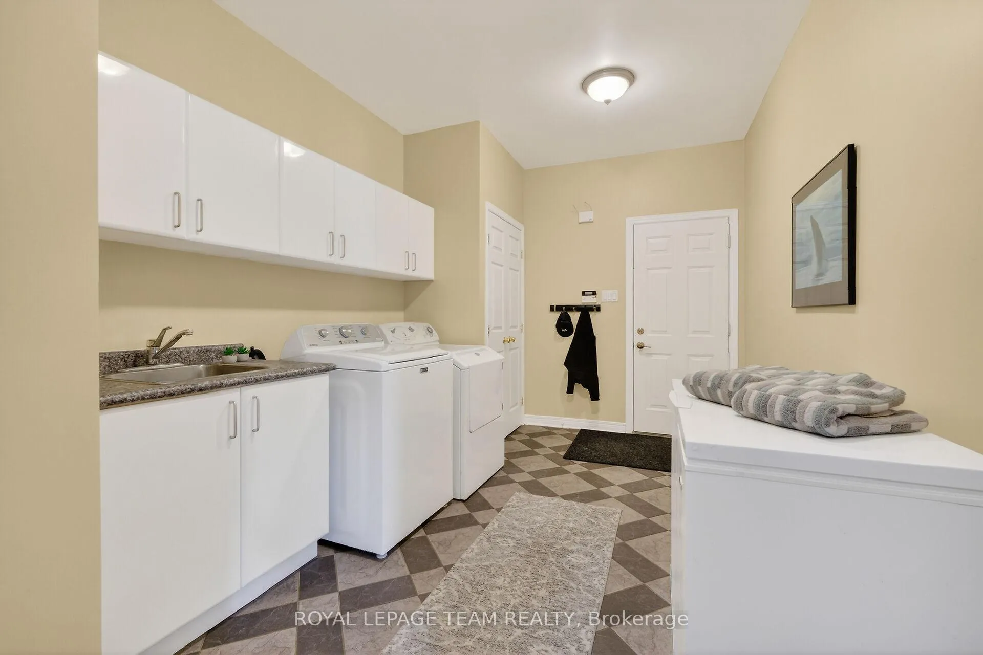 Photo 31 of 1611 Landel Drive, Ottawa, Kanata - Rural Kanata (Central) — HOMEH