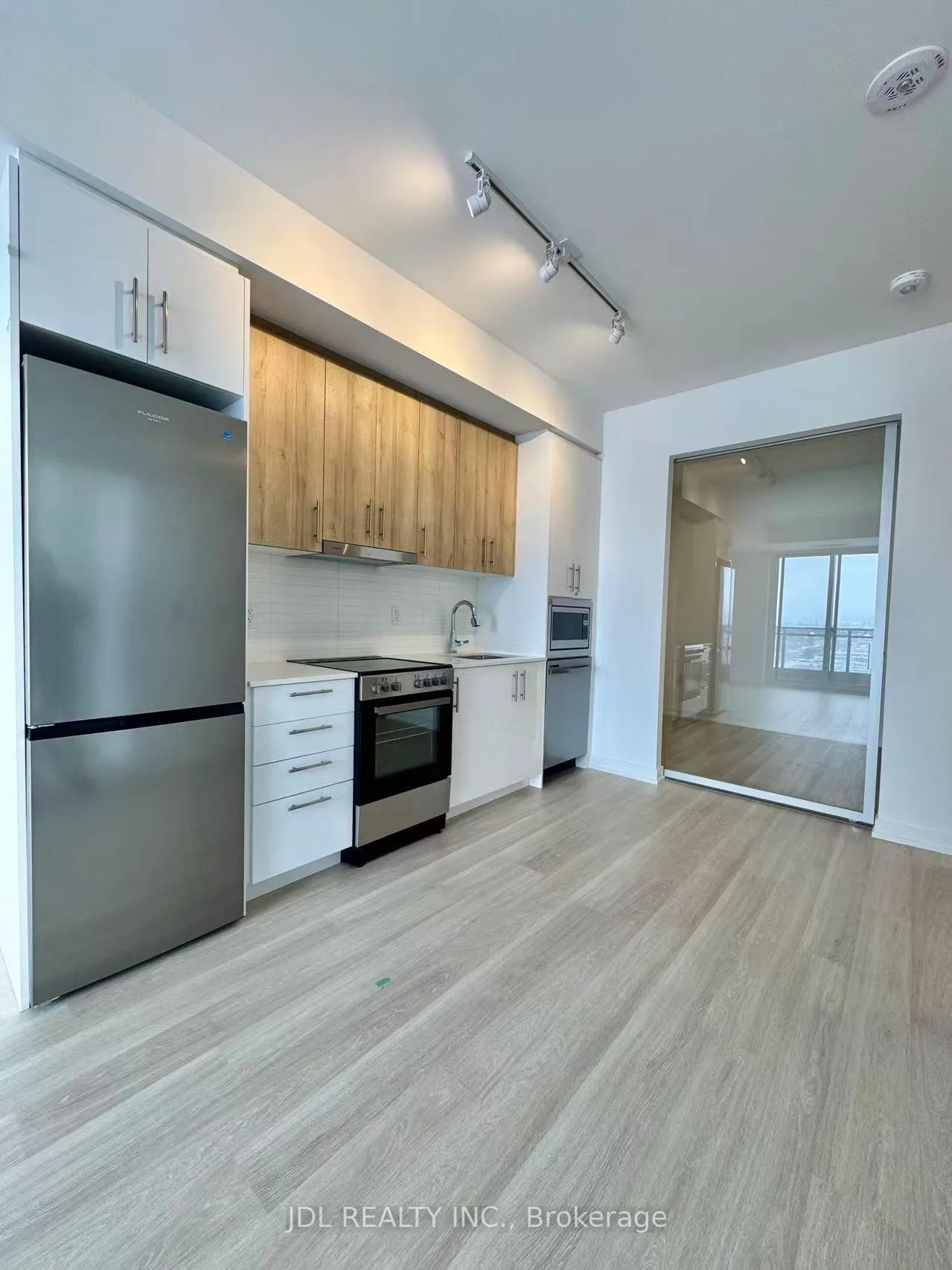 Photo 5 of Unit 1108, 9751 Markham Road, Markham, Greensborough — HOMEH