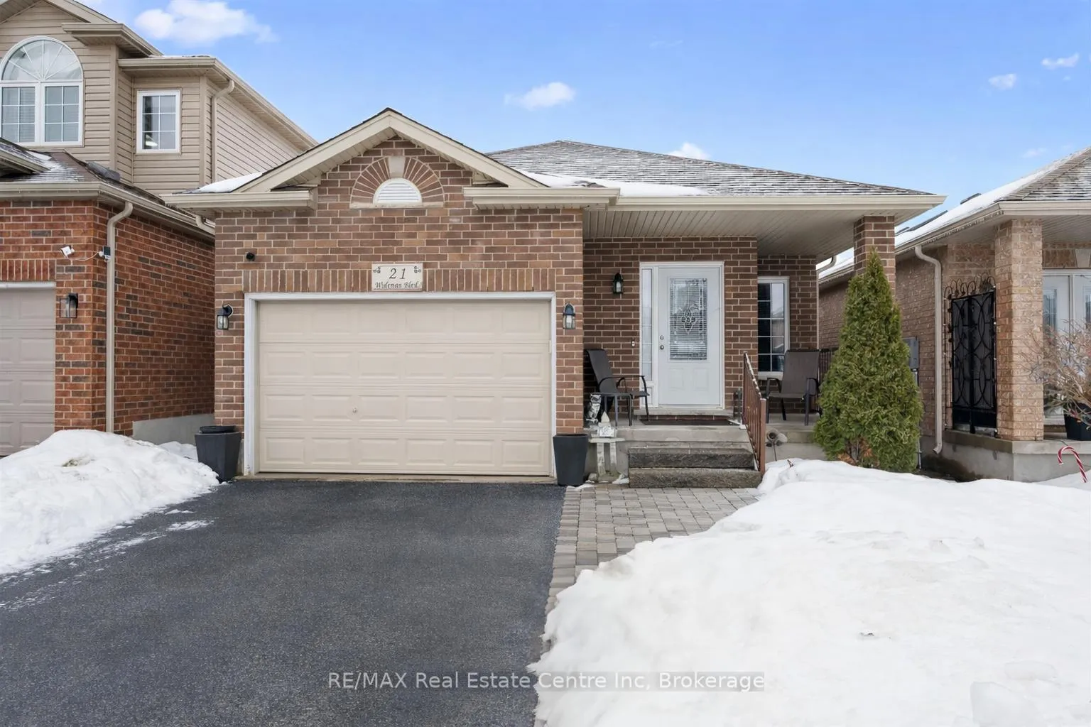Photo 1 of 21 Wideman Boulevard, Guelph, Victoria North — HOMEH