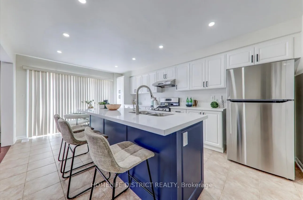 Photo 9 of 51 Seascape Crescent, Brampton, Bram East — HOMEH