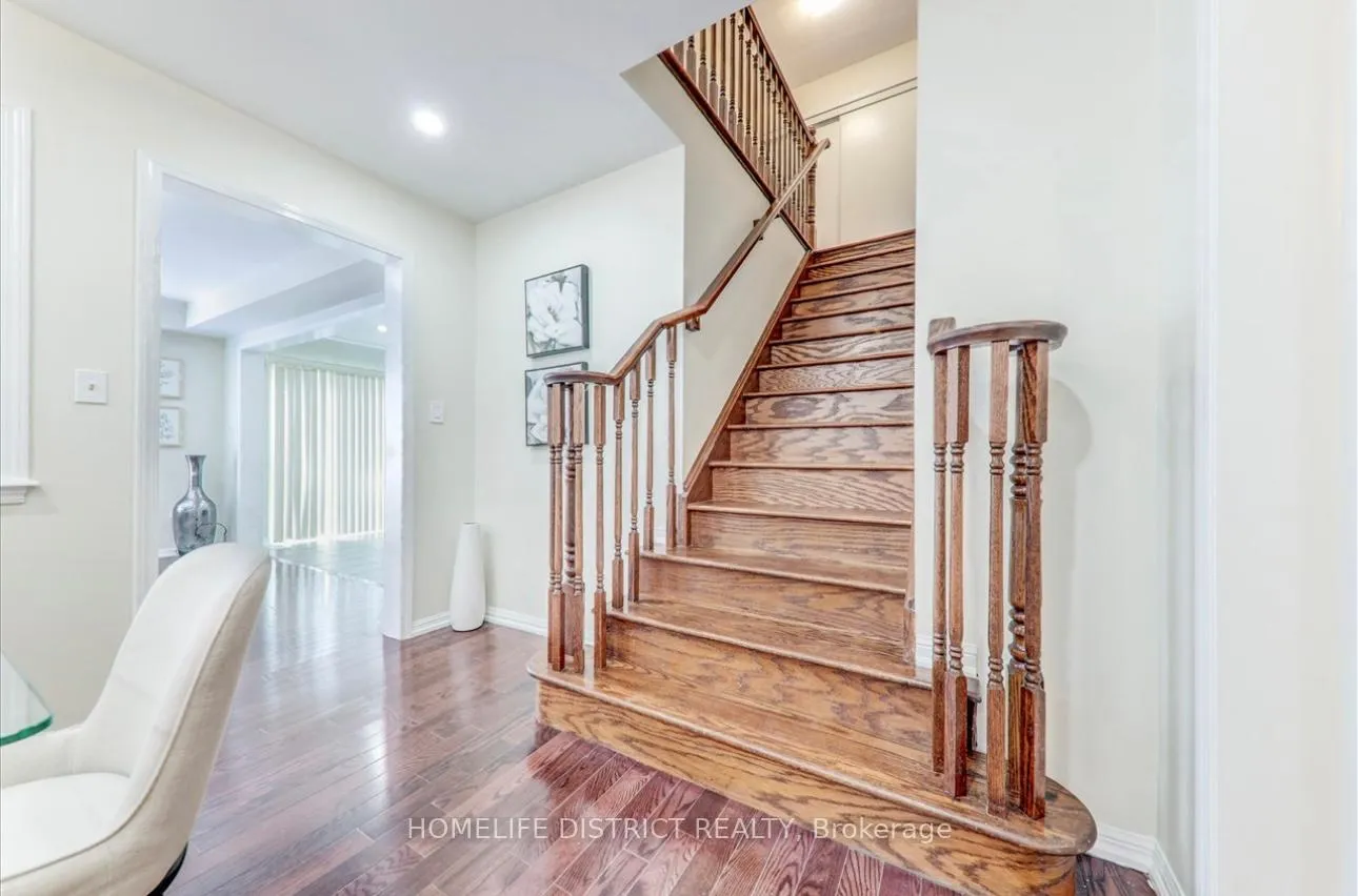 Photo 12 of 51 Seascape Crescent, Brampton, Bram East — HOMEH